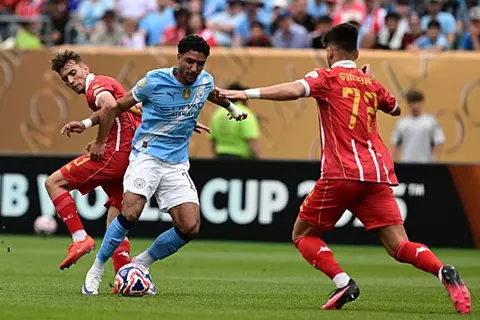 بمشاركة مرموش.. مانشستر سيتي يفتتح كأس العالم للأندية بالفوز على الوداد